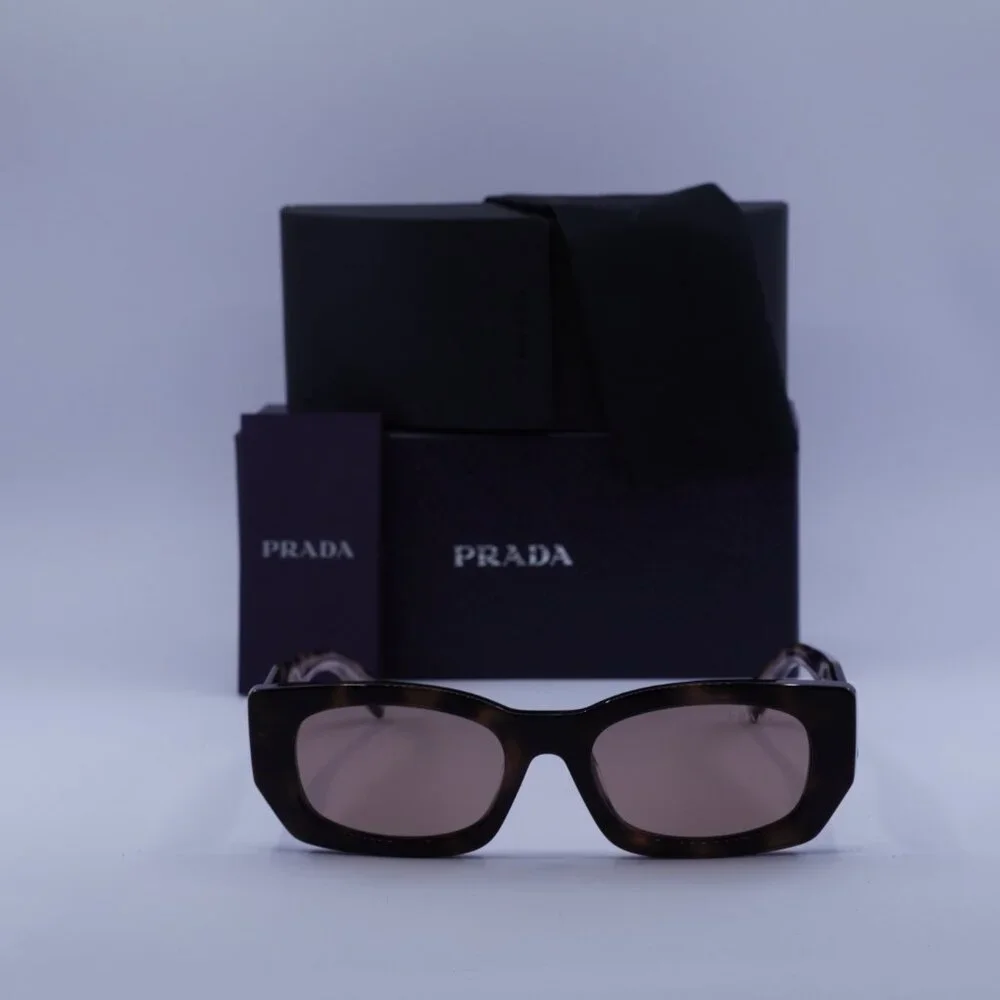 Prada model prb05s